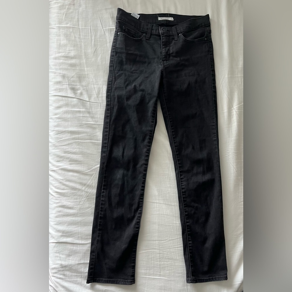Levi's 312 Shaping Slim Women's Black Straight Leg Jeans